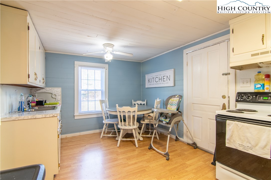 68 Fox Ridge Road Glade Valley, NC 28627 - Photo 11 of 31 Gallery Image 11