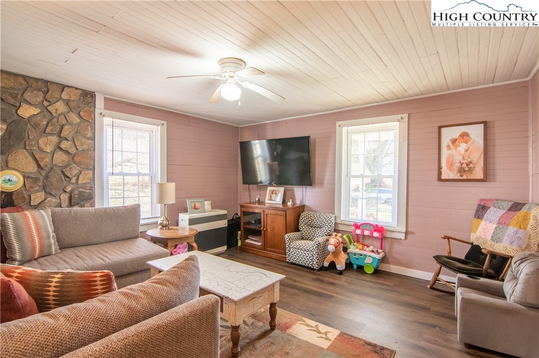 68 Fox Ridge Road Glade Valley, NC 28627 - Photo 10 of 31 Gallery Image 10
