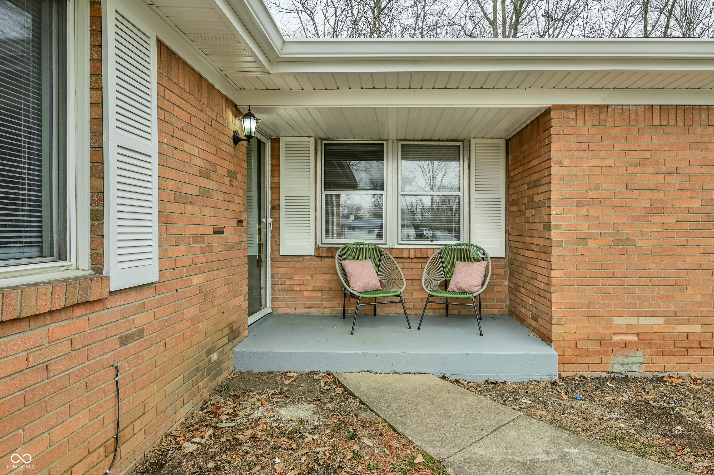 4359 Wexford Road Indianapolis, IN 46226 - Photo 3 of 28 Gallery Image 3
