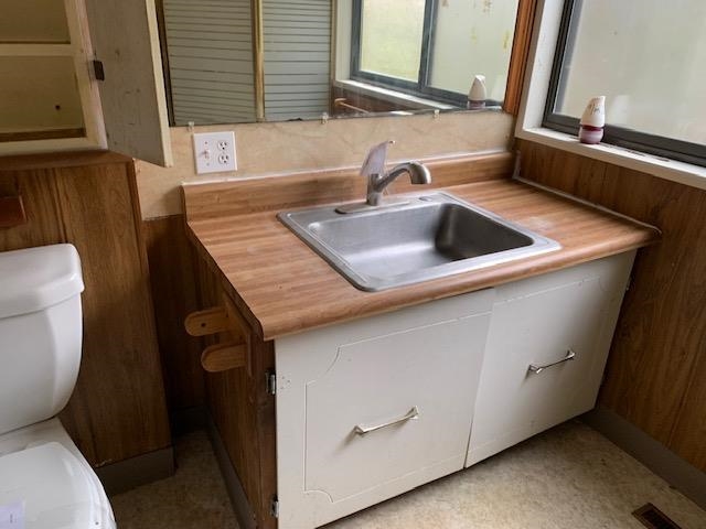 7864 East County Line Road South Branch, MI 48761 - Photo 12 of 42 1918177-775970c6-1bb9-4e21-97f6-26b2dc00de2e.JPG