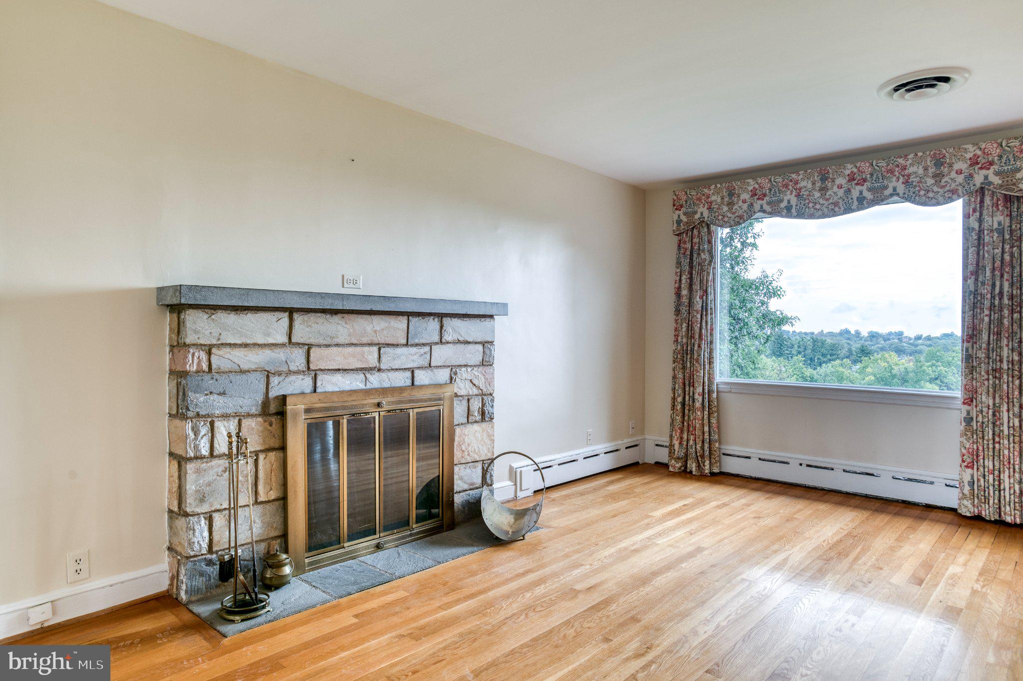 8215 Lees Road Warrenton, VA 20186 - Photo 13 of 82 Gallery Image 13