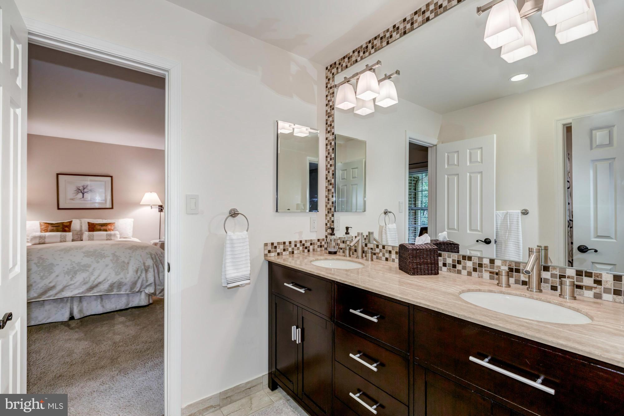 1111 Old Cedar Road McLean, VA 22102 - Photo 17 of 30 Bath