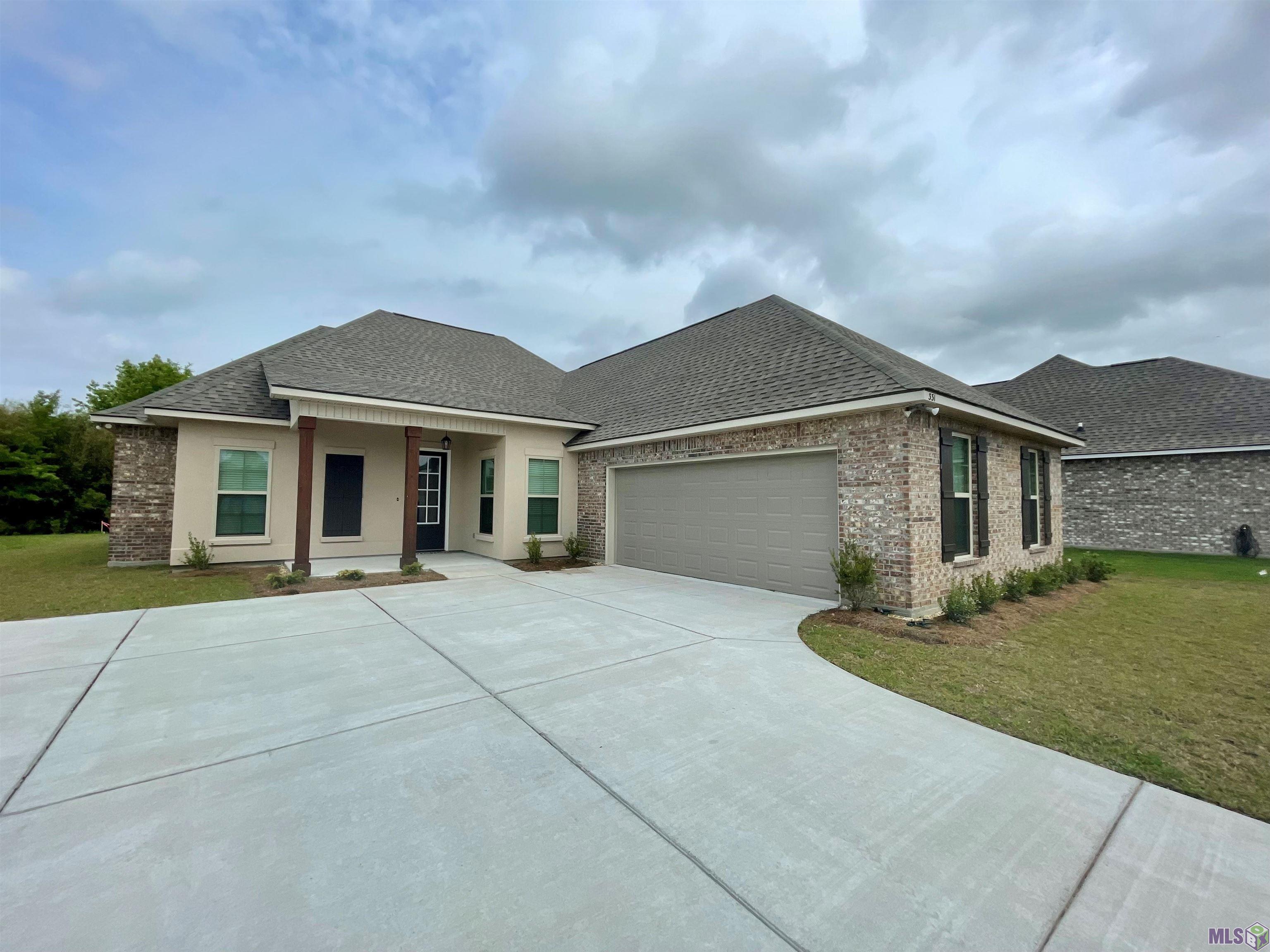331 Modesto Drive Houma, LA 70364 - Photo 1 of 6