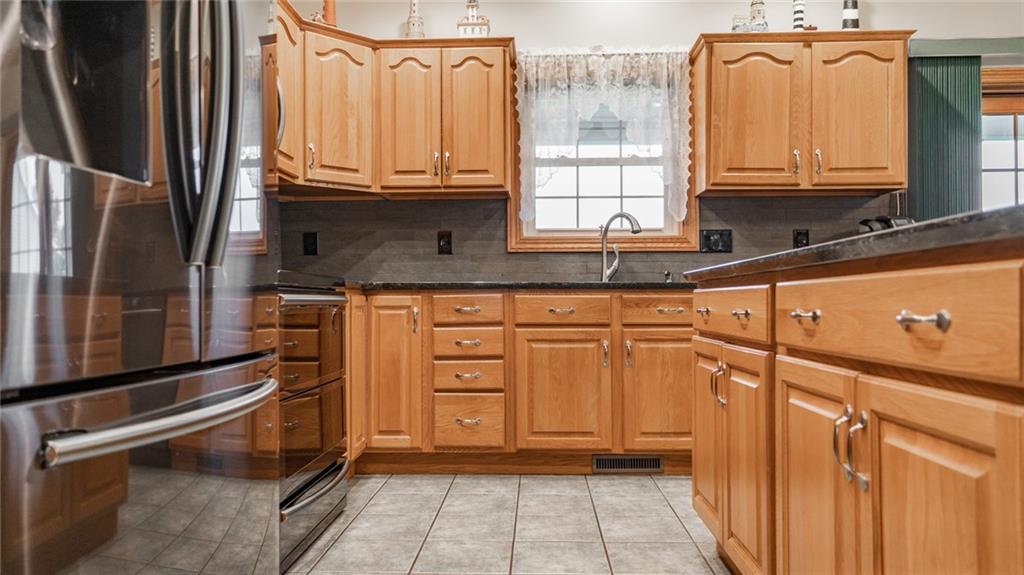 171 Riethmiller Road New Wilmington, PA 16142 - Photo 2 of 25