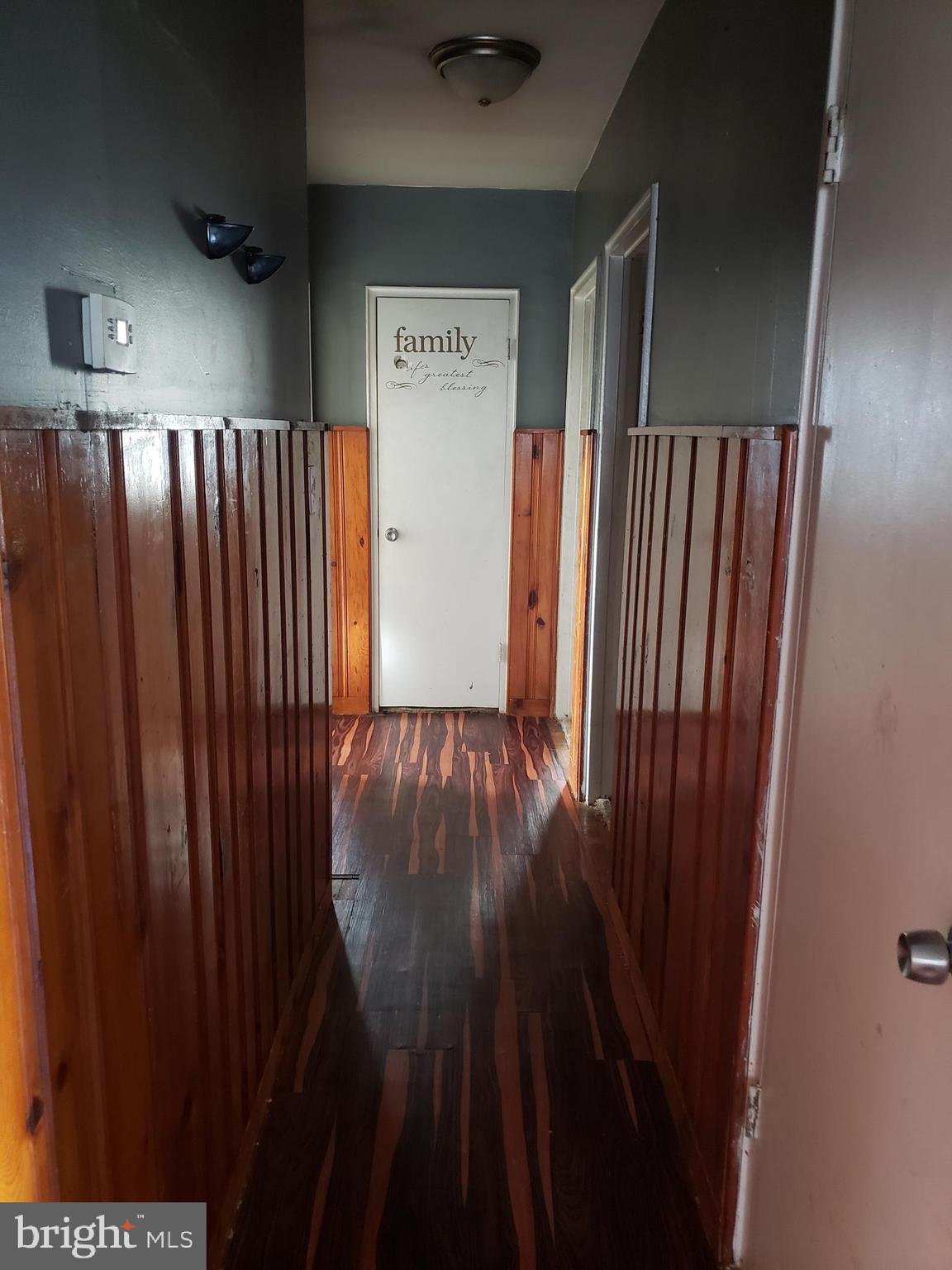 243 Sykes Road New Castle, DE 19720 - Photo 8 of 12 Hallway