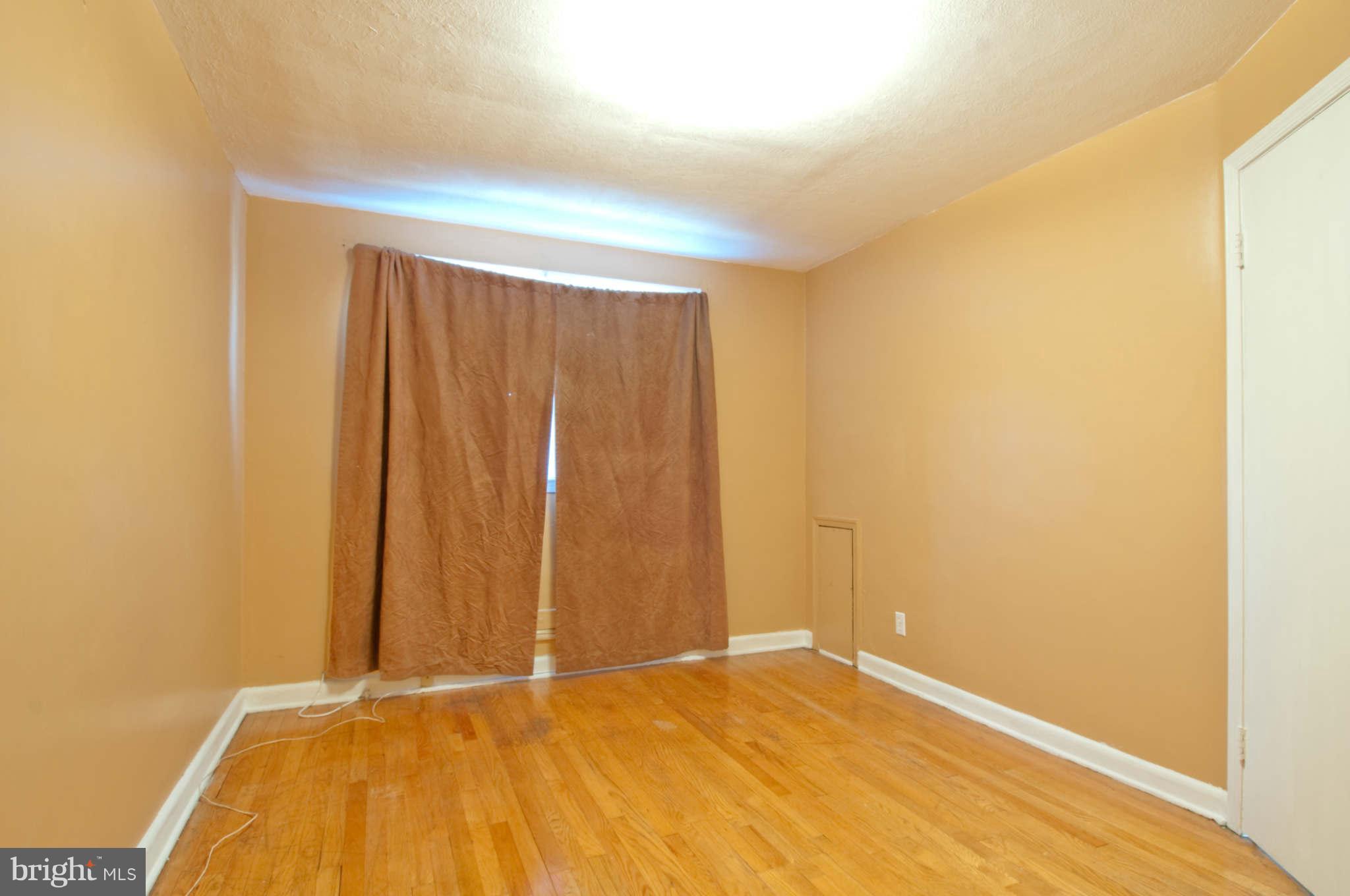 422 Westfield Road Baltimore, MD 21222 - Photo 12 of 24 a view of an empty room