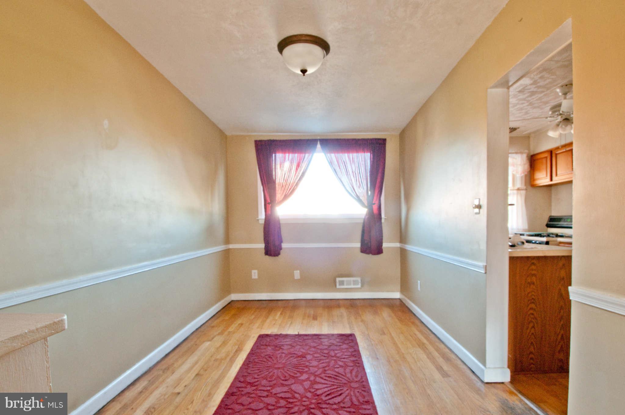 422 Westfield Road Baltimore, MD 21222 - Photo 4 of 24