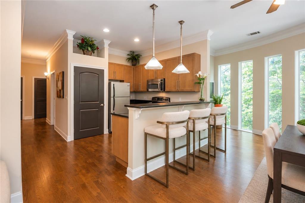 140 Alden Avenue Northwest, Unit 305 Atlanta, GA 30309 - Photo 11 of 38 Gallery Image 11