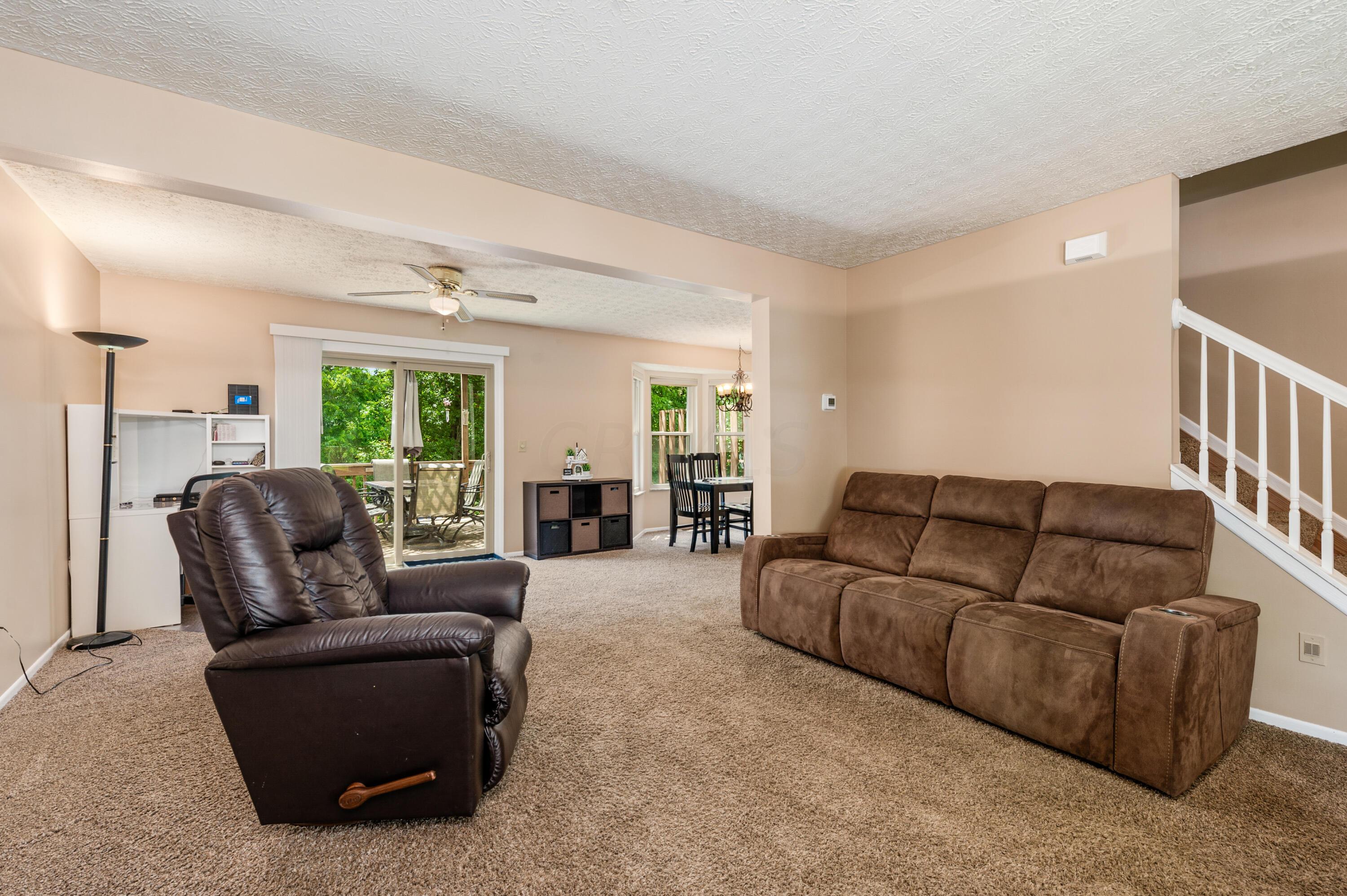 2963 Crocker Run Road Grove City, OH 43123 - Photo 5 of 38 W_2963_Crocker_Run_Rd-003