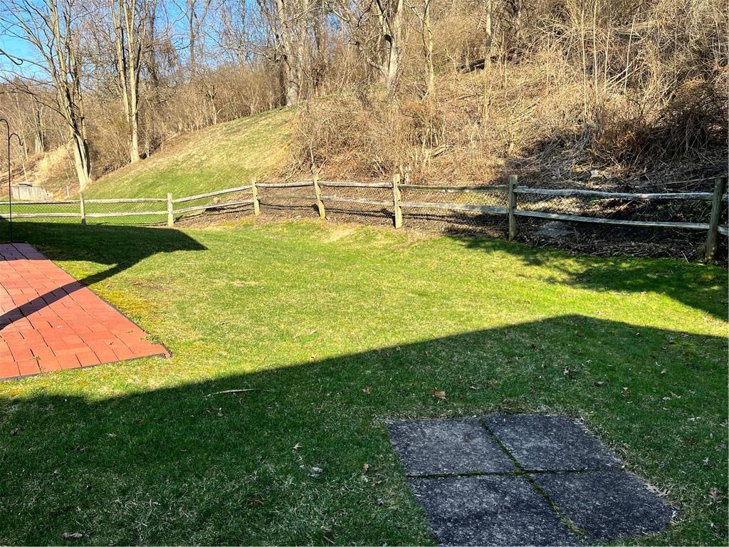 463 Lindsay Road Carnegie, PA 15106 - Photo 20 of 21 Gallery Image 20