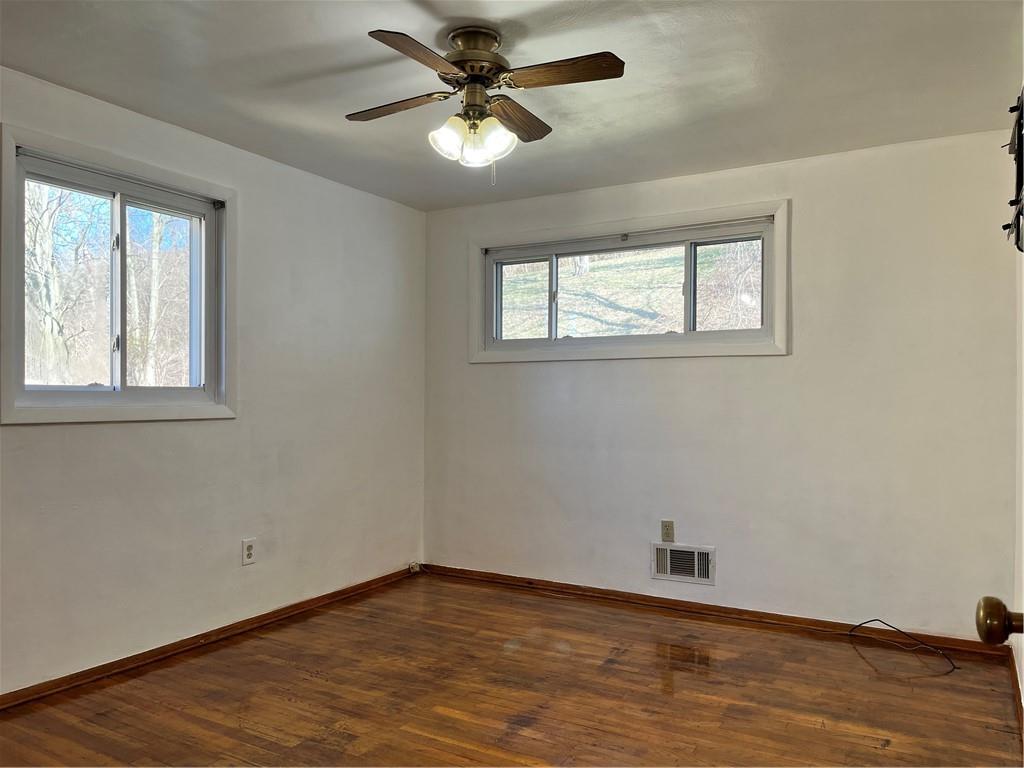 463 Lindsay Road Carnegie, PA 15106 - Photo 5 of 21 Gallery Image 5