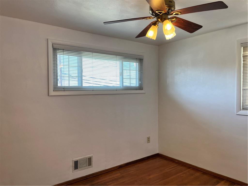 463 Lindsay Road Carnegie, PA 15106 - Photo 6 of 21 Gallery Image 6