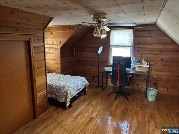 $4,300 | 33 Haring Street, Closter, NJ 07624