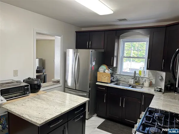 $4,300 | 33 Haring Street, Closter, NJ 07624