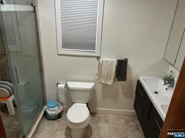 $4,300 | 33 Haring Street, Closter, NJ 07624