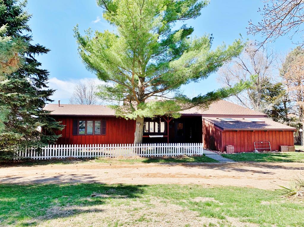 127 South Buffalo Road Doniphan, NE 68832 - Photo 1 of 1 Gallery Image 1