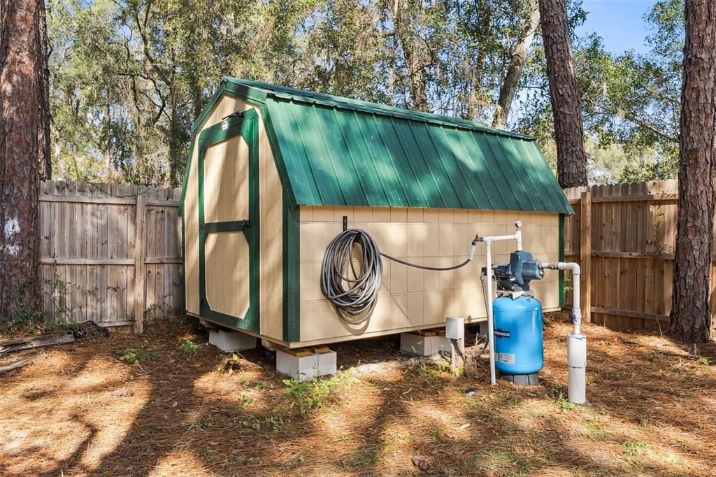 231 Tropic Avenue Satsuma, FL 32189 - Photo 22 of 28 a view of a sink in a backyard