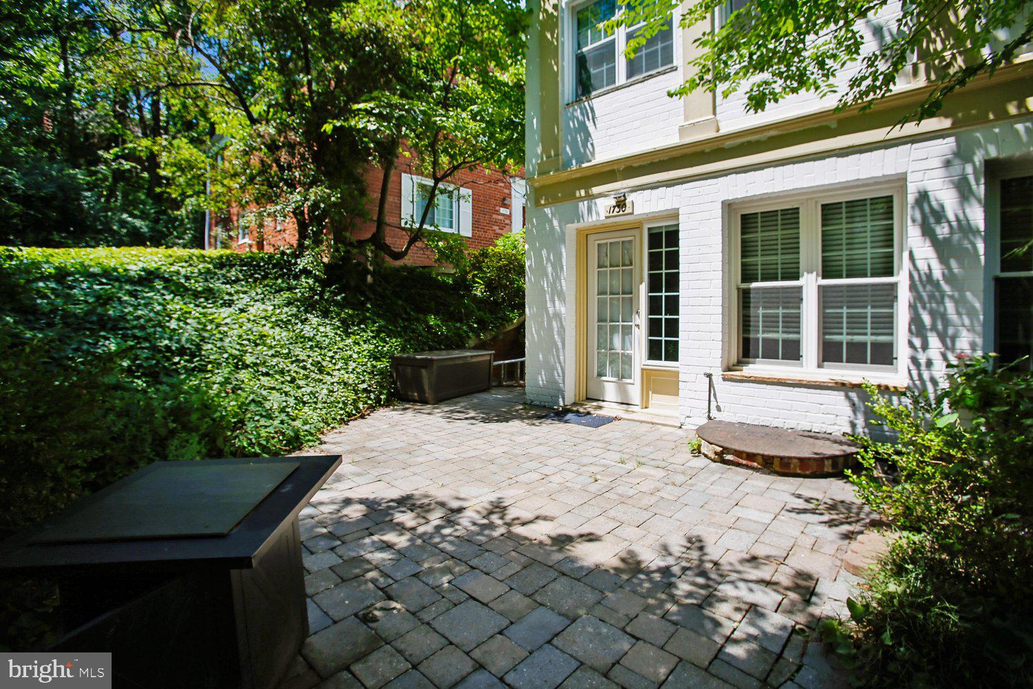 1730 Preston Road Alexandria, VA 22302 - Photo 2 of 64 Patio