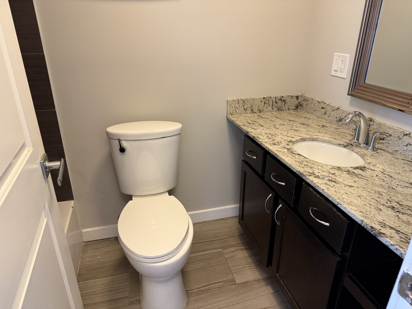 3033 North Sheridan Road, Unit 403 Chicago, IL 60657 - Photo 13 of 26 Gallery Image 13