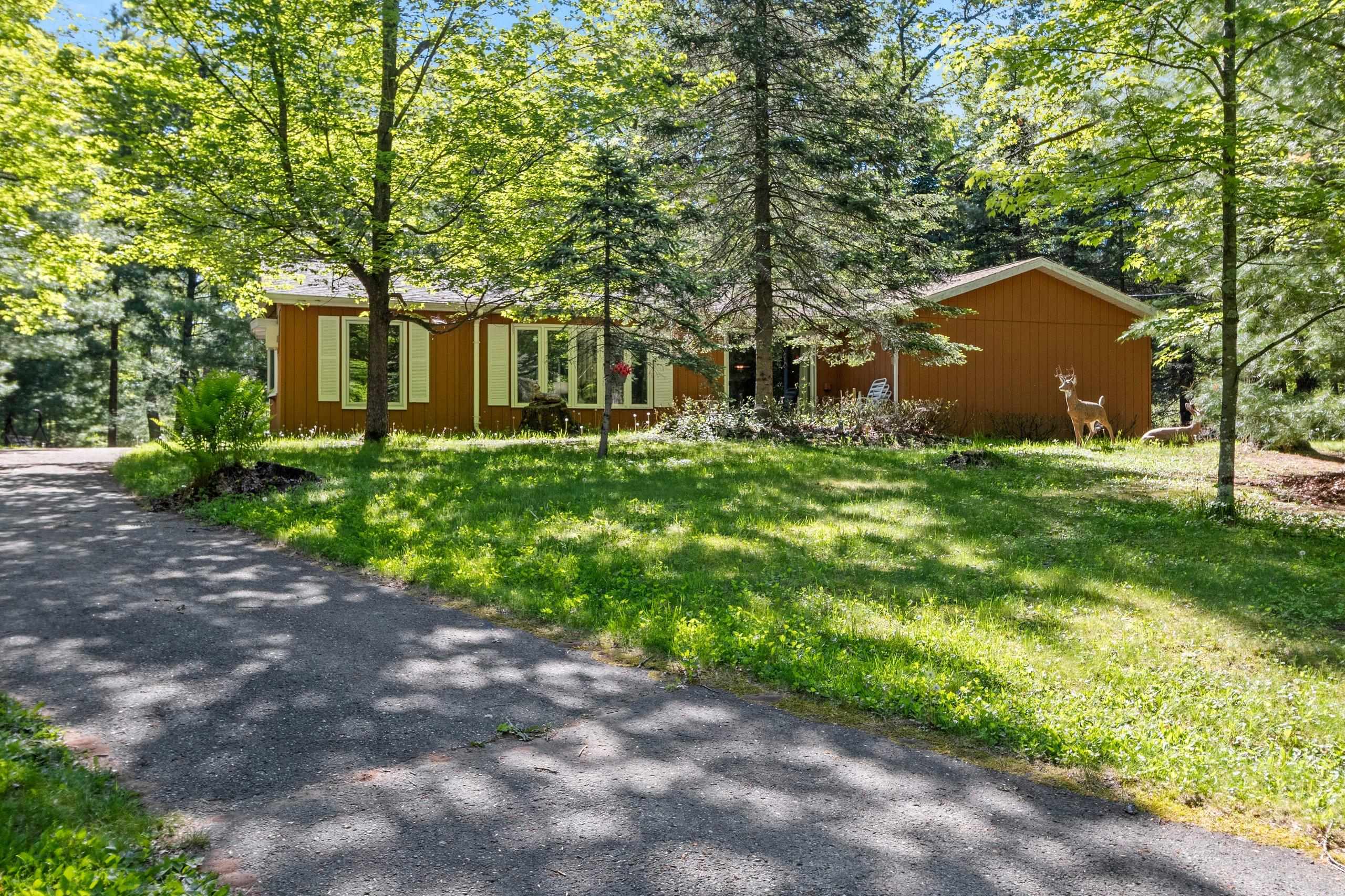 N6814 Springbrook Road Cecil, WI 54111 - Photo 2 of 40
