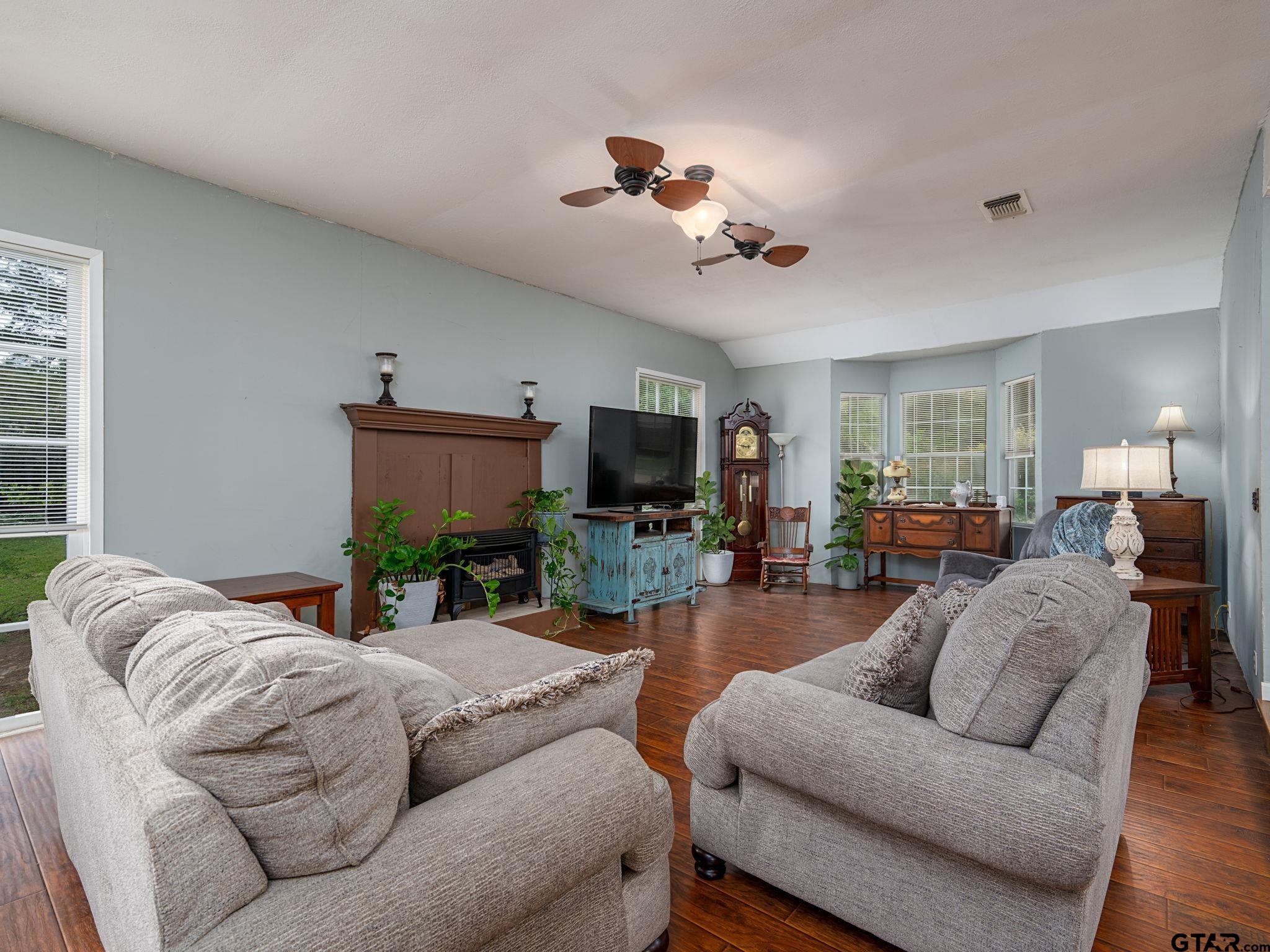 14032 Eastside Road Tyler, TX 75707 - Photo 24 of 40 Gallery Image 24