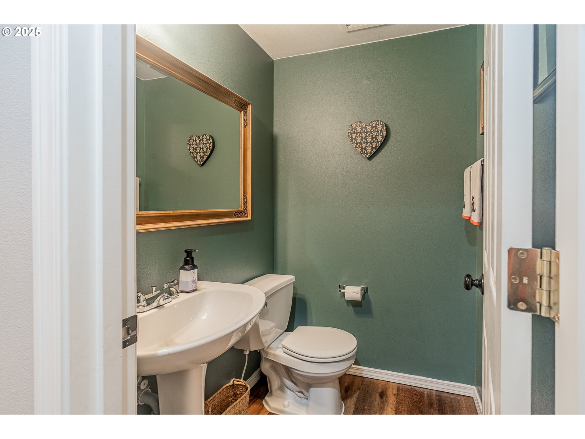 14198 Southwest Barrows Road, Unit 3 Portland, OR 97223 - Photo 16 of 31