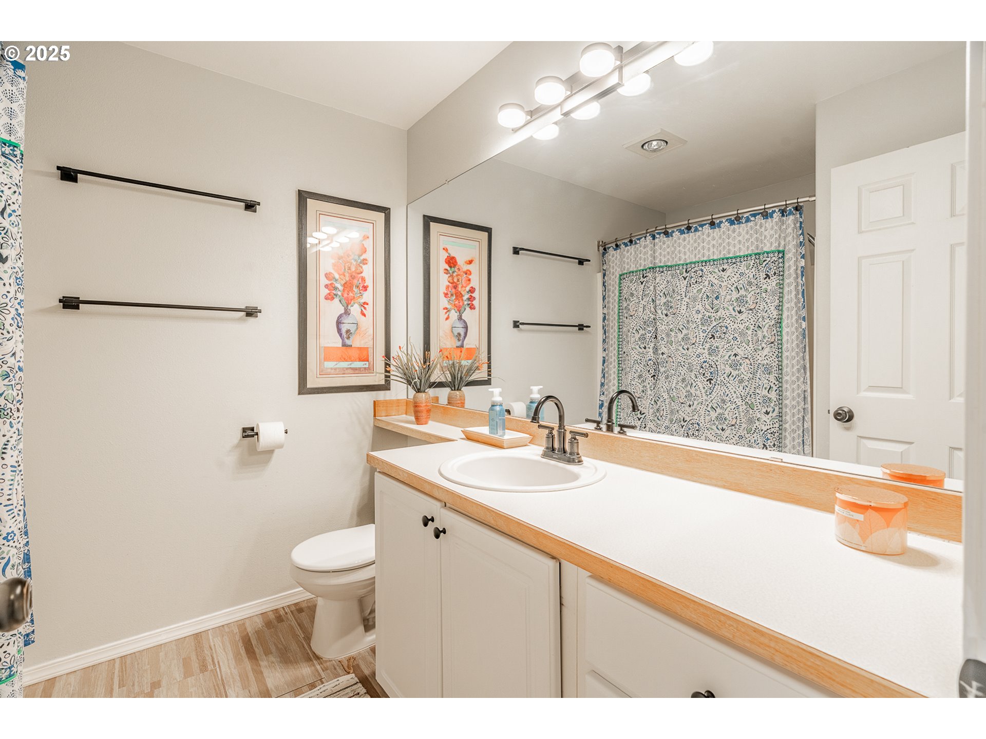 14198 Southwest Barrows Road, Unit 3 Portland, OR 97223 - Photo 24 of 31