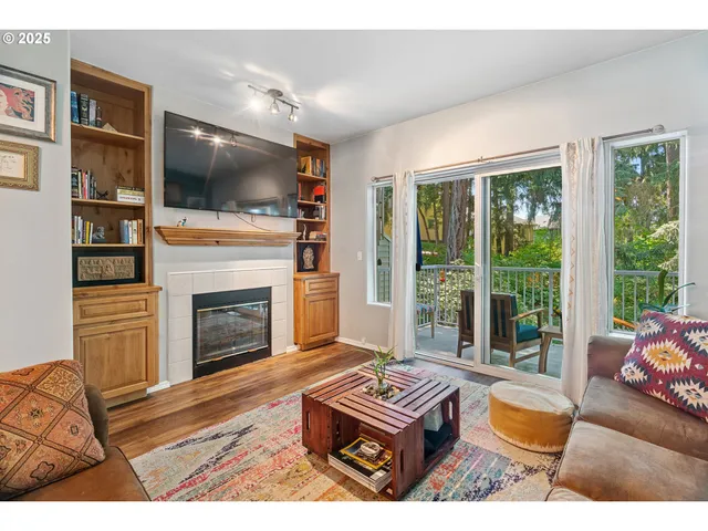 $317,000 | 14198 Southwest Barrows Road, Unit 3, Portland, OR 97223