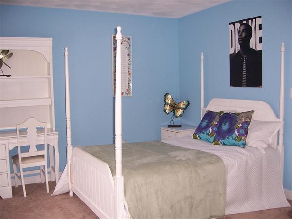 26 Boutwell Road Andover, MA 01810 - Photo 13 of 23