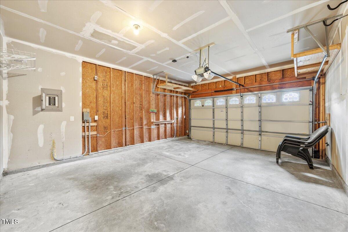 8404 Split Stone Lane Raleigh, NC 27613 - Photo 21 of 45 a view of a garage