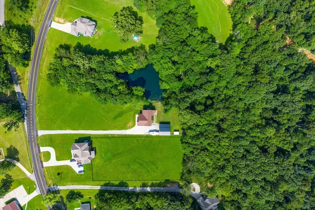 $719,999 | 1415 Southside Road, Southside, TN 37171