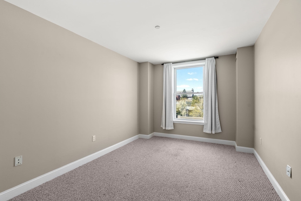 65 Chelsea Street, Unit 304 Boston, MA 02129 - Photo 17 of 22