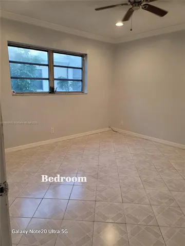 an empty room with a empty space