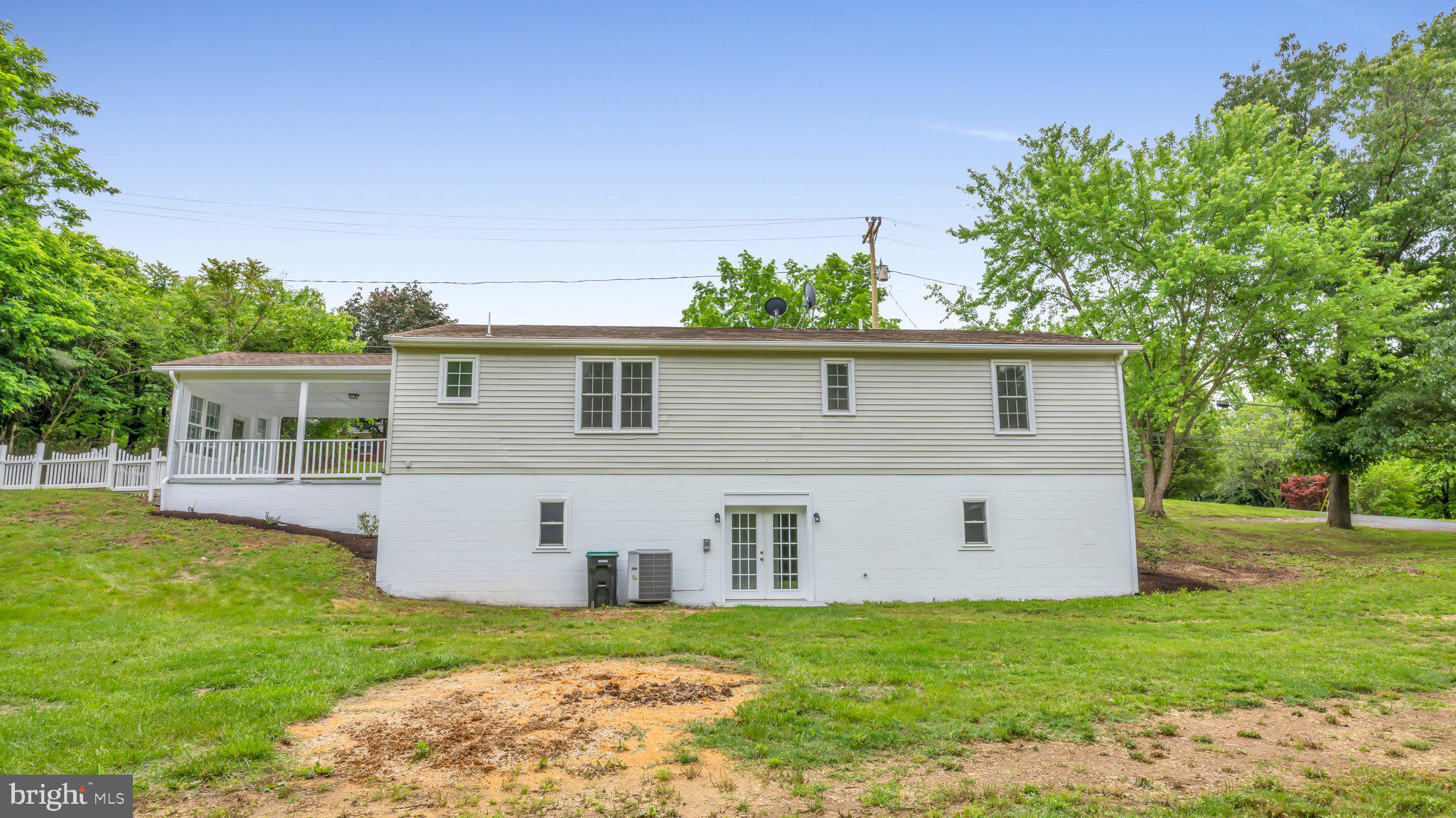 229 Chapel Road Stanley, VA 22851 - Photo 6 of 41 Gallery Image 6