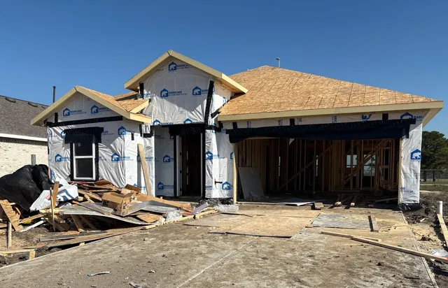 $325,560 | 440 East Rose Marie Lane, Montgomery, TX 77356