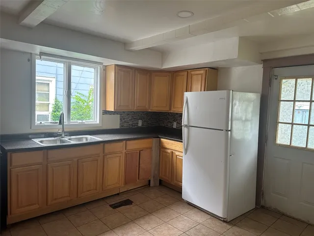 $1,400 | 33 Cherry Street, Johnson City, NY 13790