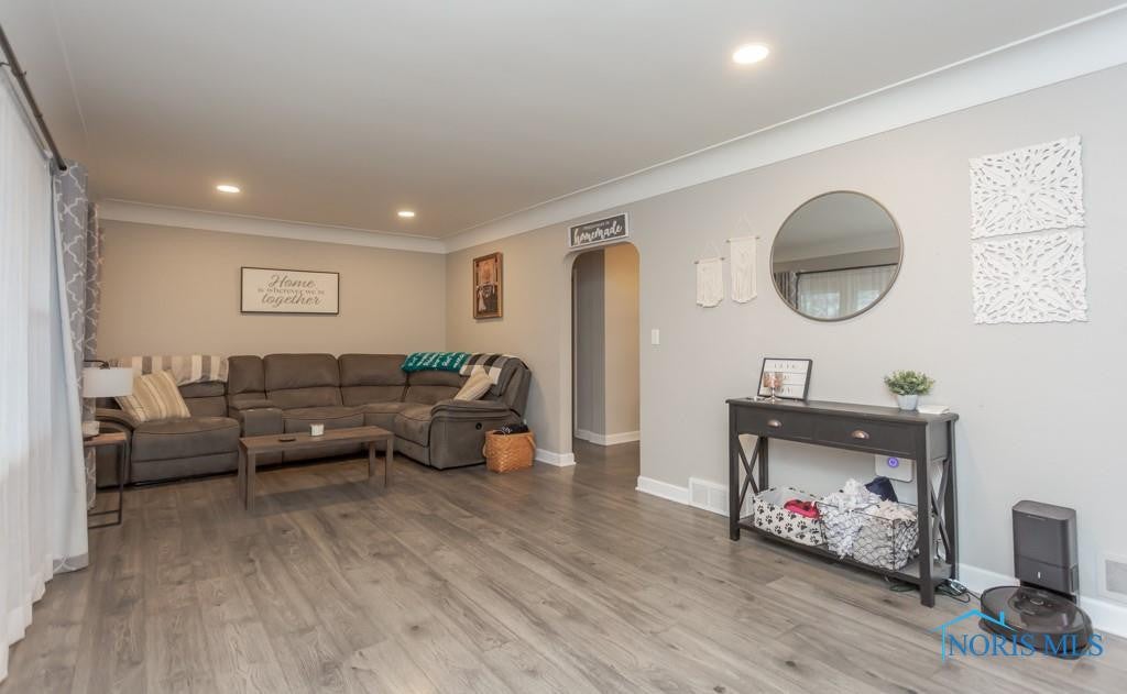 1026 Craig Road Maumee, OH 43537 - Photo 2 of 40 Gallery Image 2