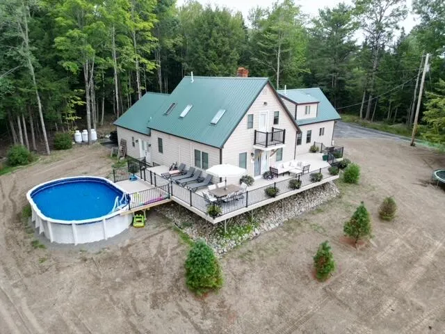 $549,900 | 67 Tacconet Road, Palmyra, ME 04965