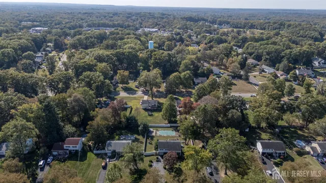 $699,000 | 25 Highland Drive, Manalapan, NJ 07726