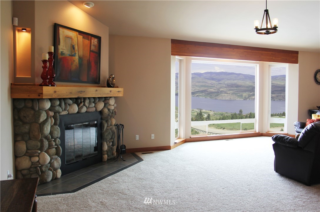 1655 Hawks Meadow Road Chelan, WA 98816 - Photo 7 of 25 Gallery Image 7