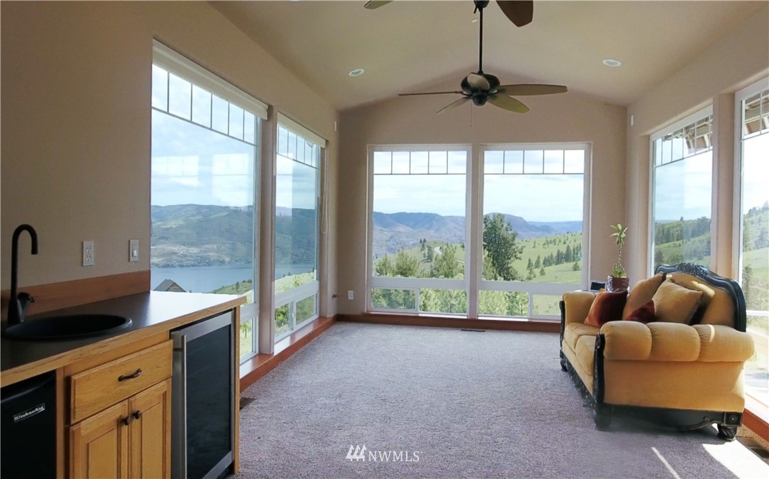 1655 Hawks Meadow Road Chelan, WA 98816 - Photo 8 of 25 Gallery Image 8