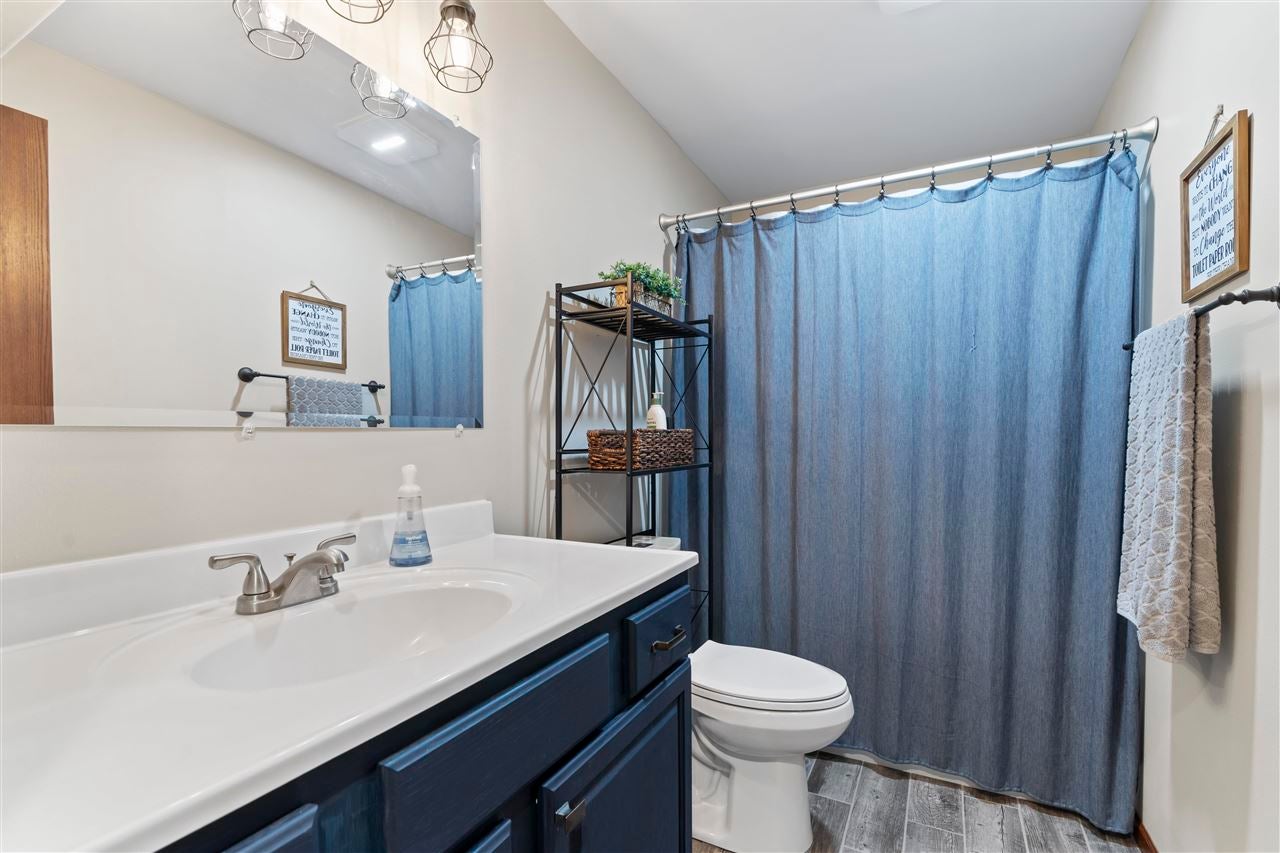 5703 Ruhd Street Southwest Cedar Rapids, IA 52404 - Photo 19 of 25 Gallery Image 19