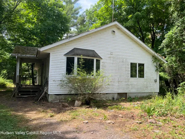 $265,000 | 1145 Glasco Turnpike, Saugerties, NY 12477