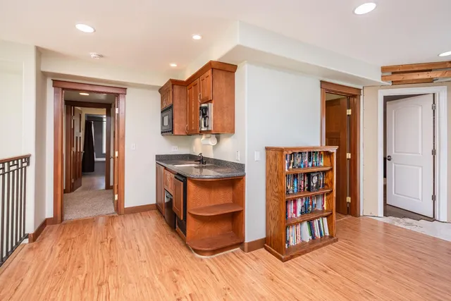 a bathroom with a tub