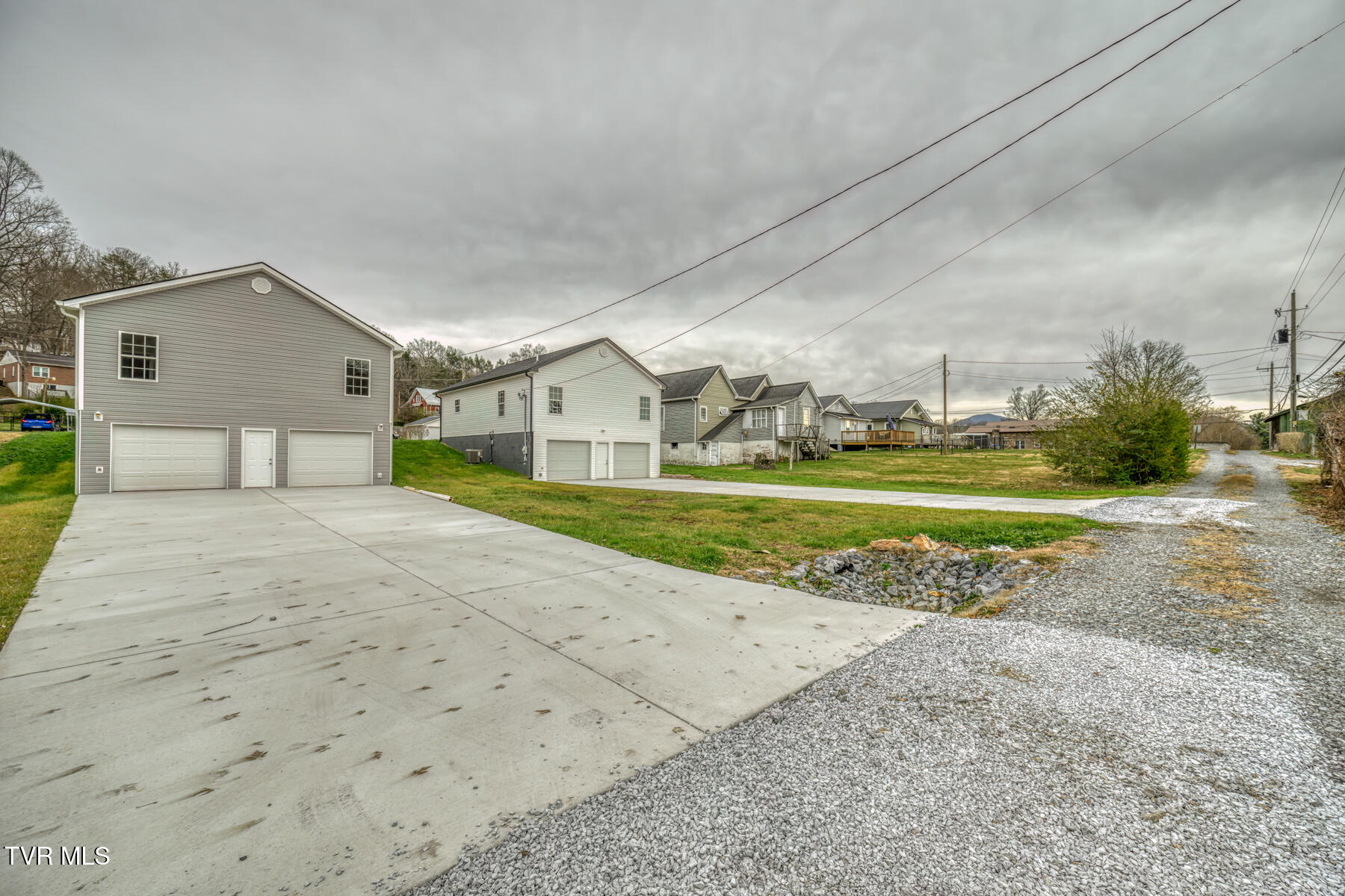 725 Maple Avenue Erwin, TN 37650 - Photo 30 of 33 725 Maple Ave-32