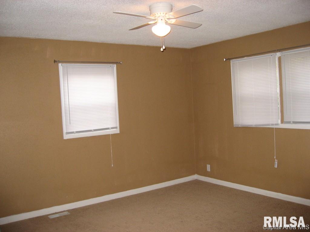 5 Lilac Lane Springfield, IL 62702 - Photo 4 of 21 Gallery Image 4