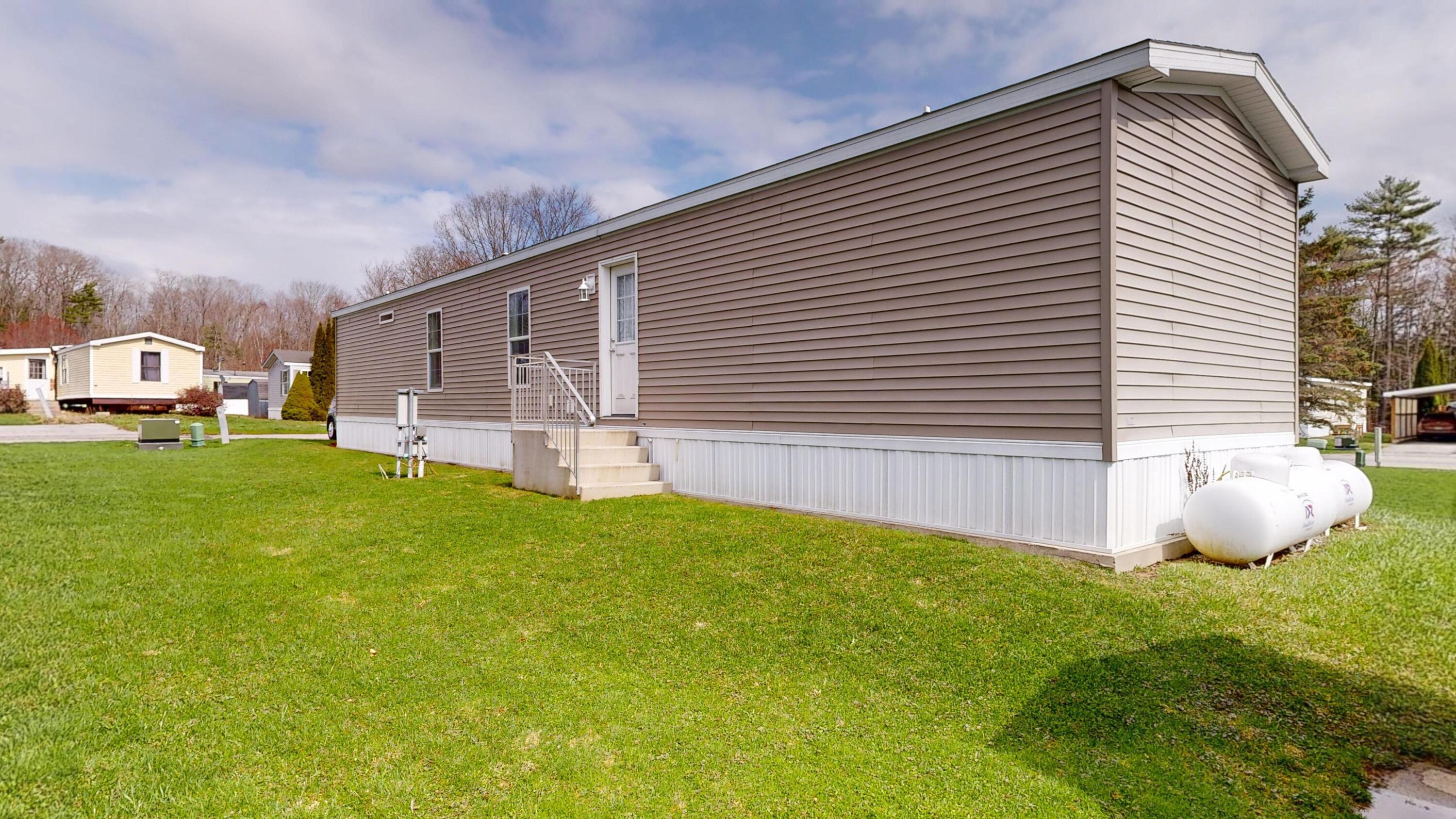 4 Sheldon Place Lewiston, ME 04240 - Photo 30 of 31 back view