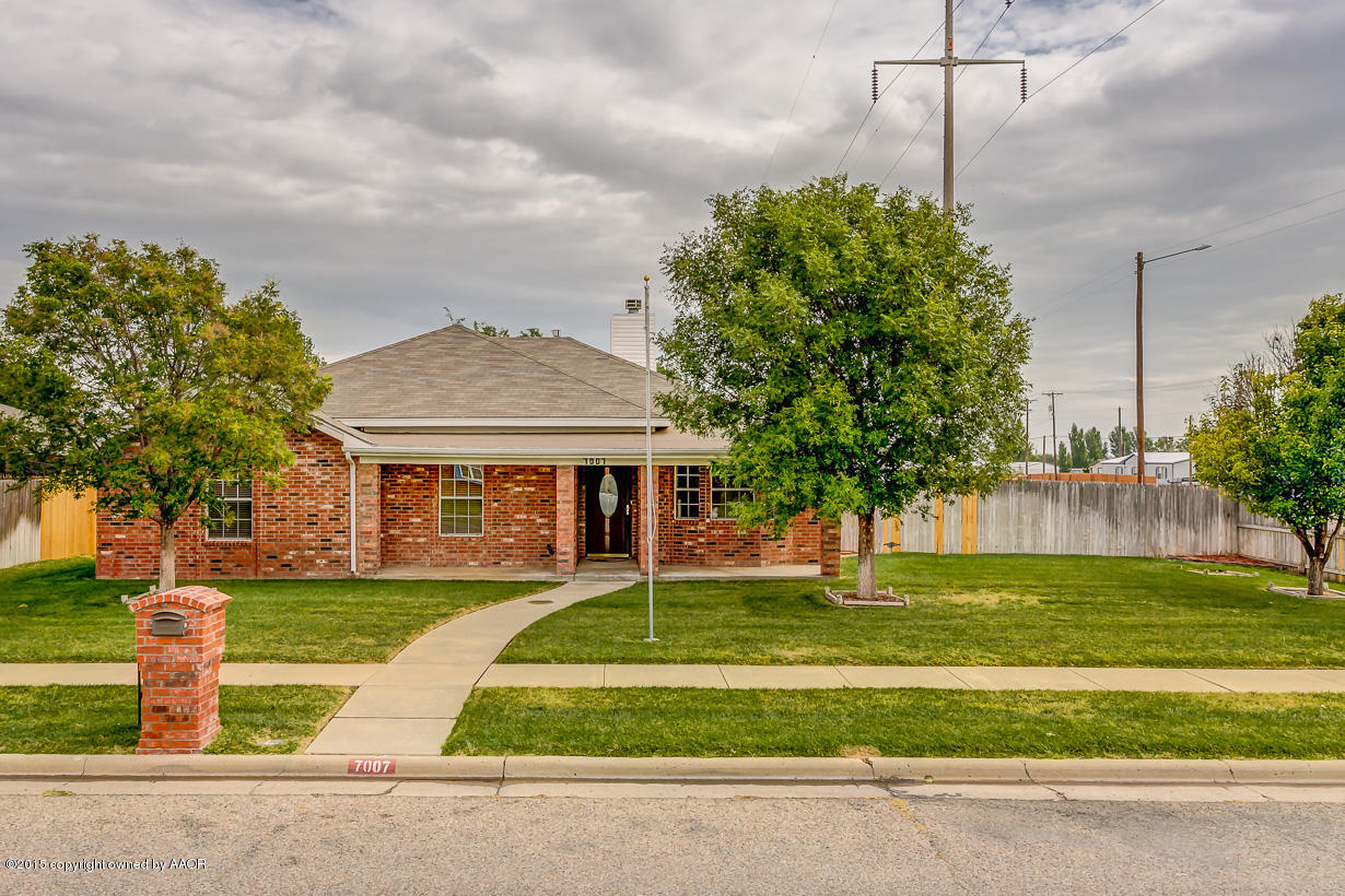 7007 Devonshire Road Amarillo, TX 79109 - Photo 1 of 26 7007_Devonshire-1