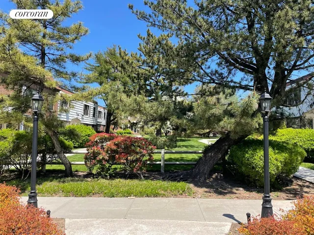 $2,850 | 70-25 Park Drive East, Unit A | Kew Gardens Hills