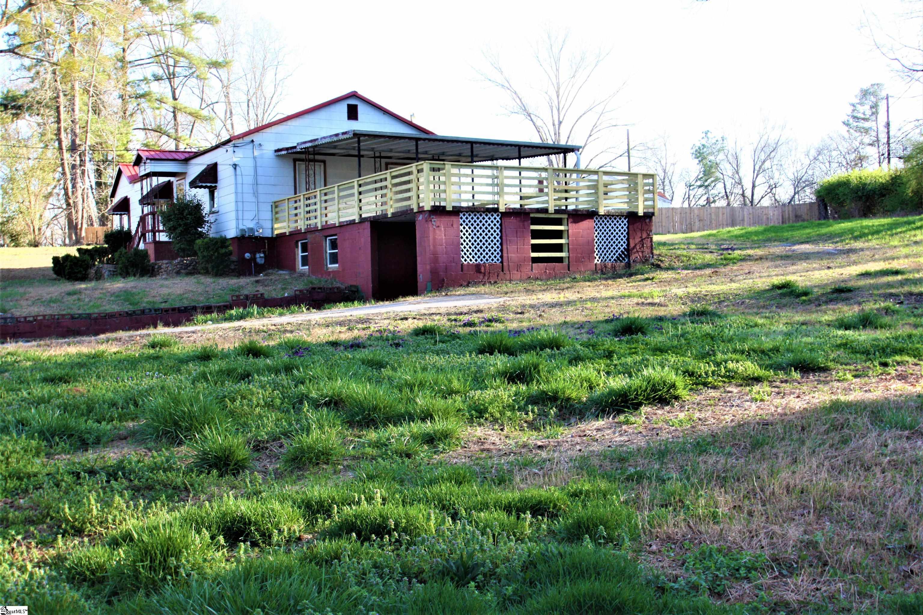 115 Spring Street Laurens, SC 29360 - Photo 2 of 35 Gallery Image 2